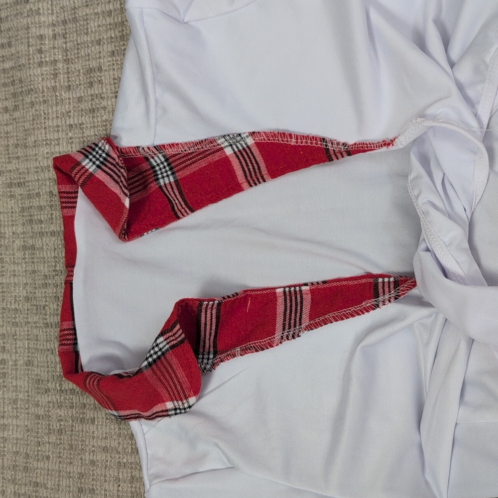 Schoolgirl Crop Top and Plaid Skirt Set - Picture 3 of 9